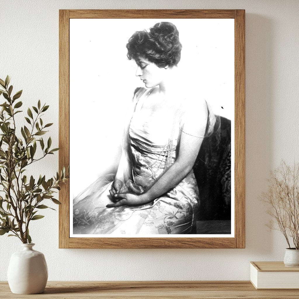 Historic Mrs. Thos. Bloodgood Peck Print, Vintage Art