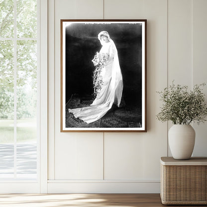 Historic Mrs. Geo. Fowler Dixon Print, Vintage Art