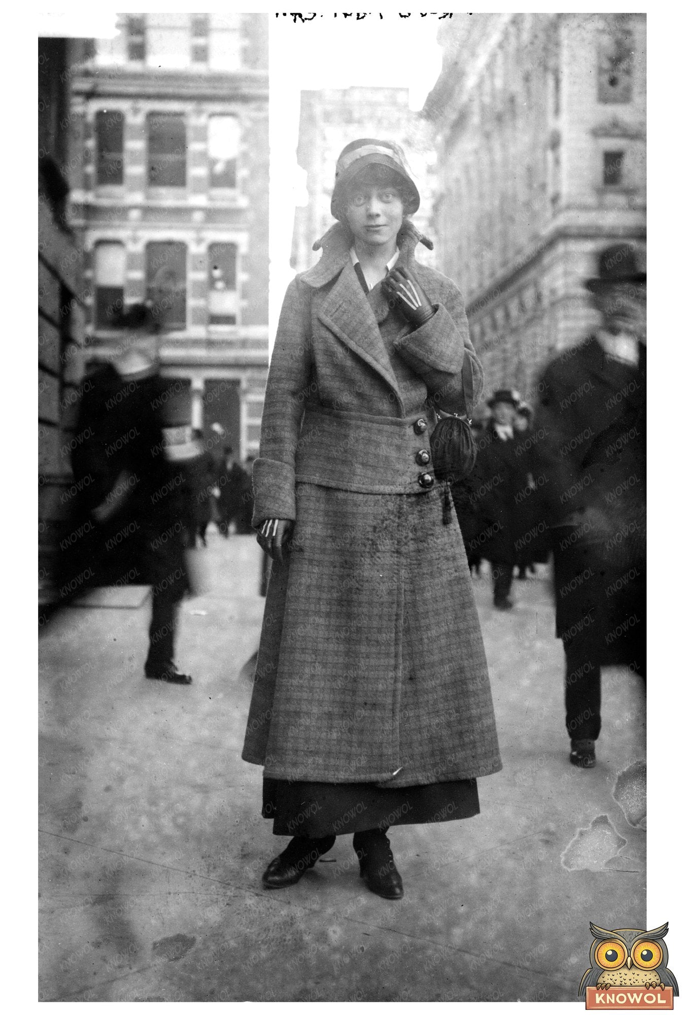 Elegant Portrait of a 1915 Socialite