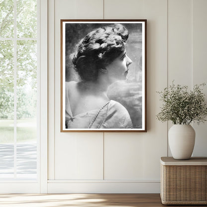 Historic Queen Rumania Print, Vintage Art