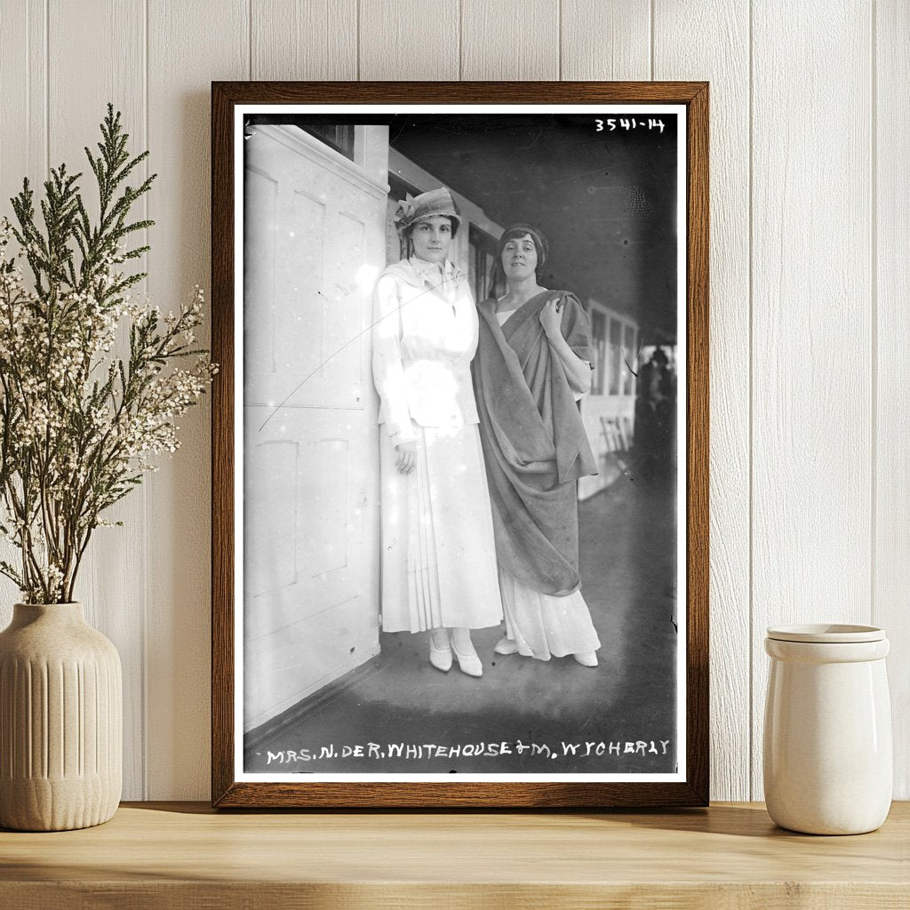 Elegant Friends: Whitehouse & Wycherly, 1910s