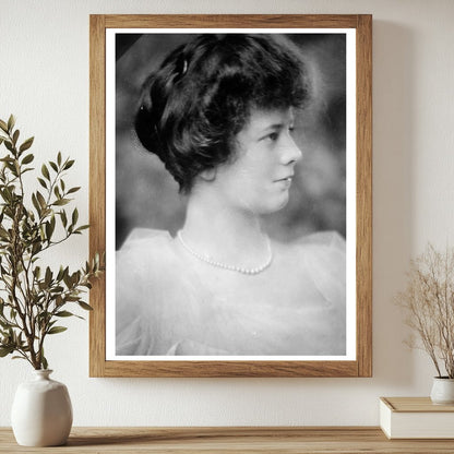 Historic Eleanor Bryant (Mrs. Fred. Pearson) Print, Vintage Art