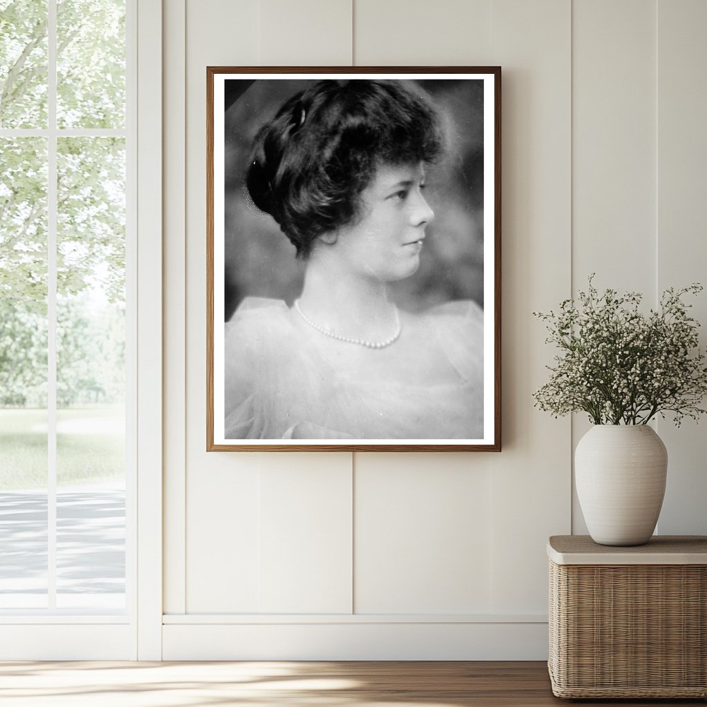 Historic Eleanor Bryant (Mrs. Fred. Pearson) Print, Vintage Art