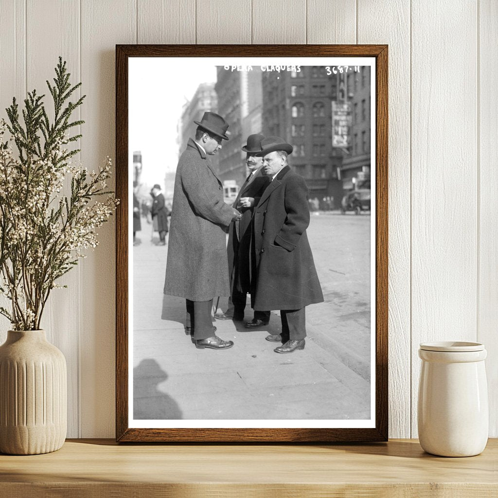 Vintage Opera Claquers: Boosting Audience Excitement