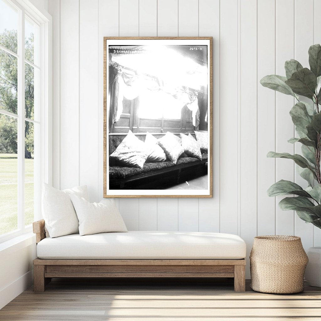 1915 USS Oscar II: Intricate Naval Decorations