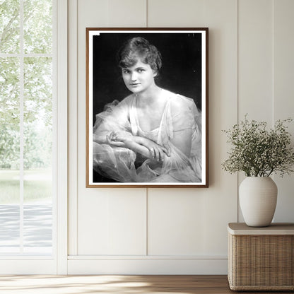 Historic Dorothy Battie Print, Vintage Art