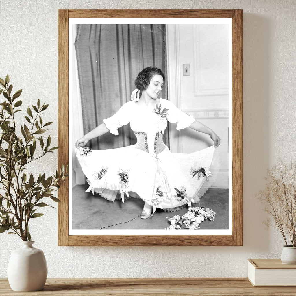 Historic Rosina Galli Print, Vintage Art