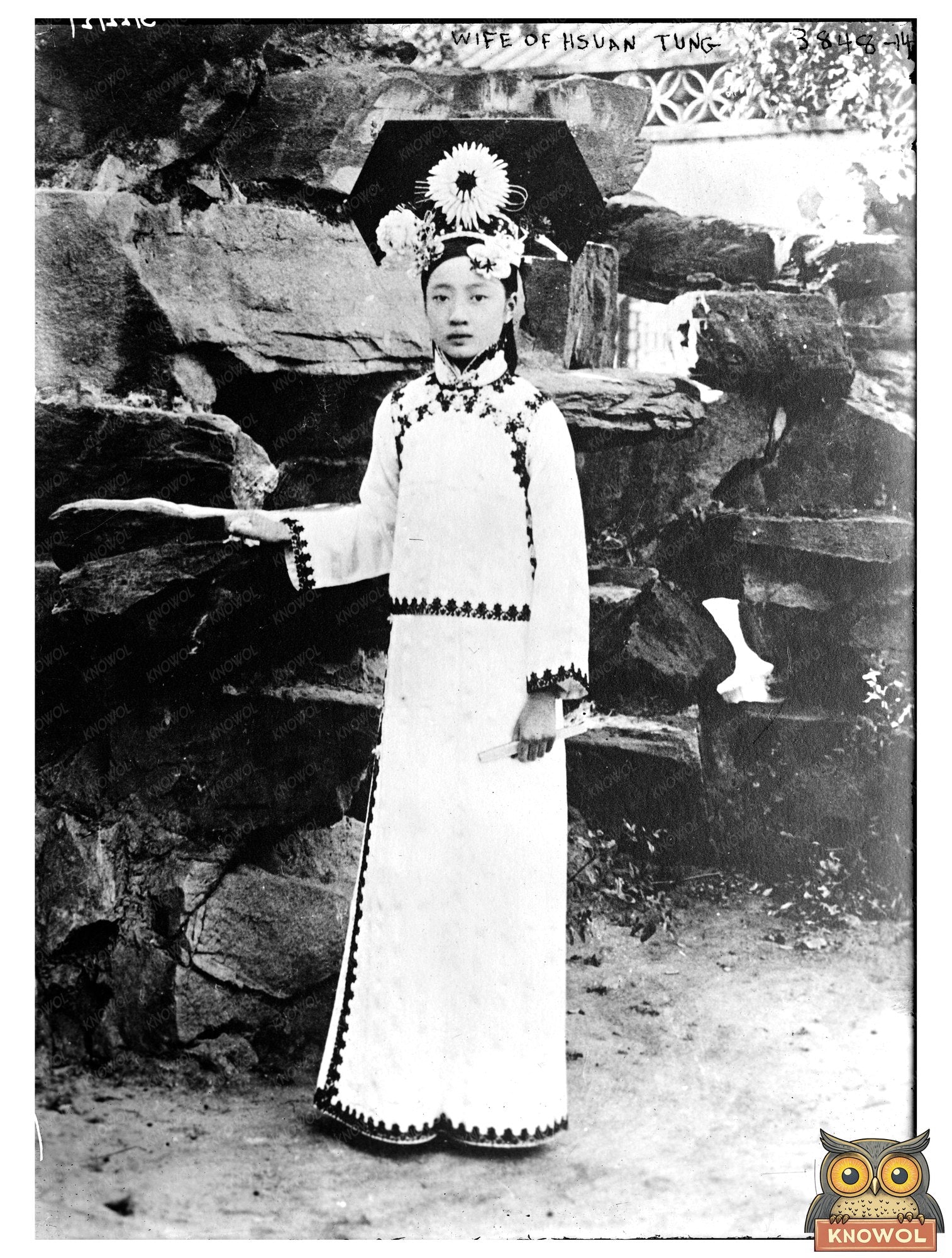 Historic Wife of Hsuan - Tung Print, Vintage Art