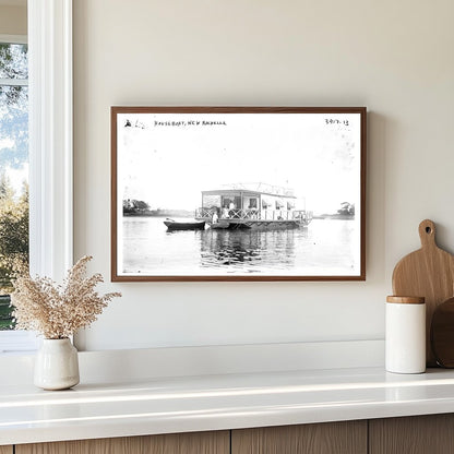 Charming 1910s Houseboat in New Rochelle Harbor