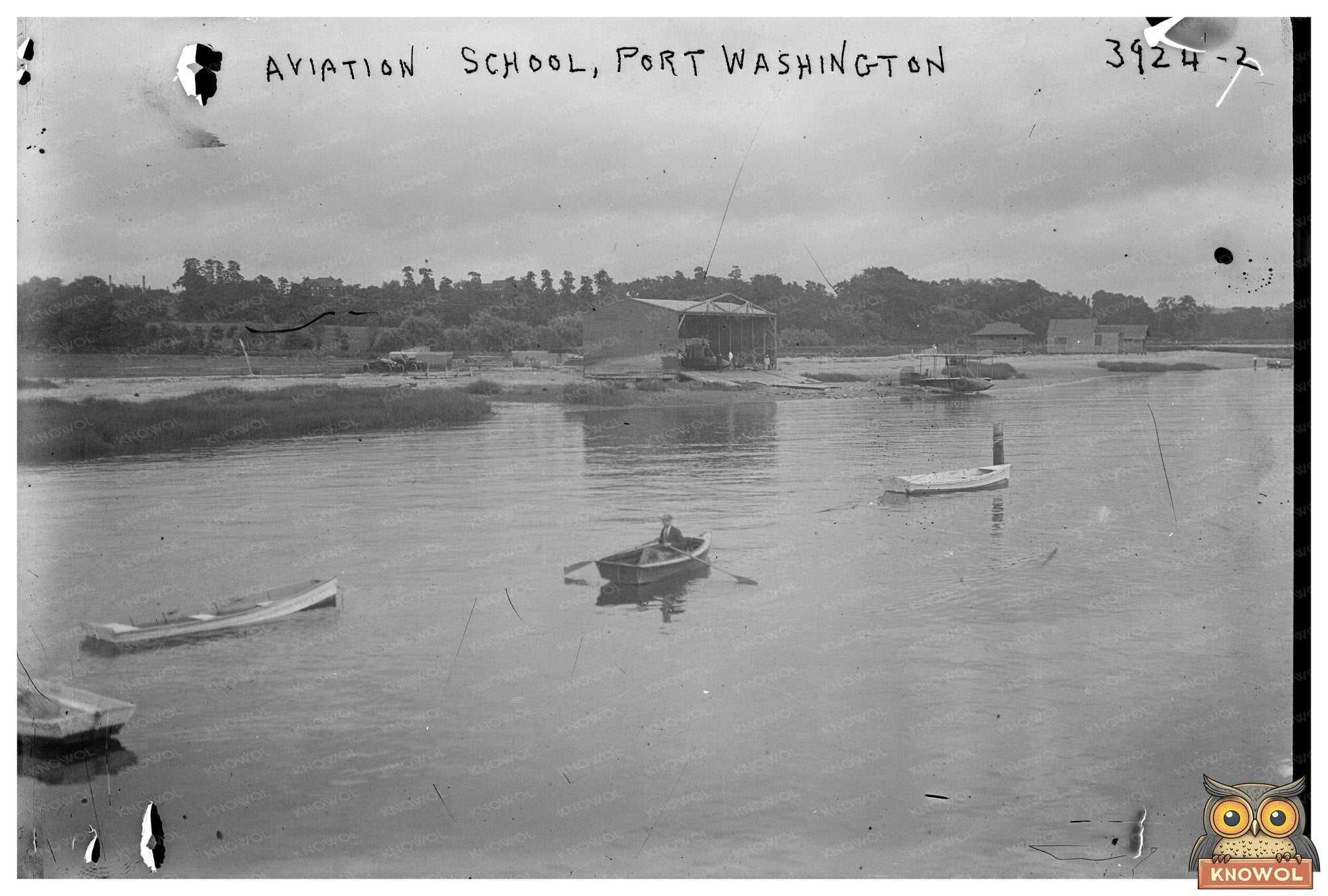 Early Aviation School in Port Washington, 1916