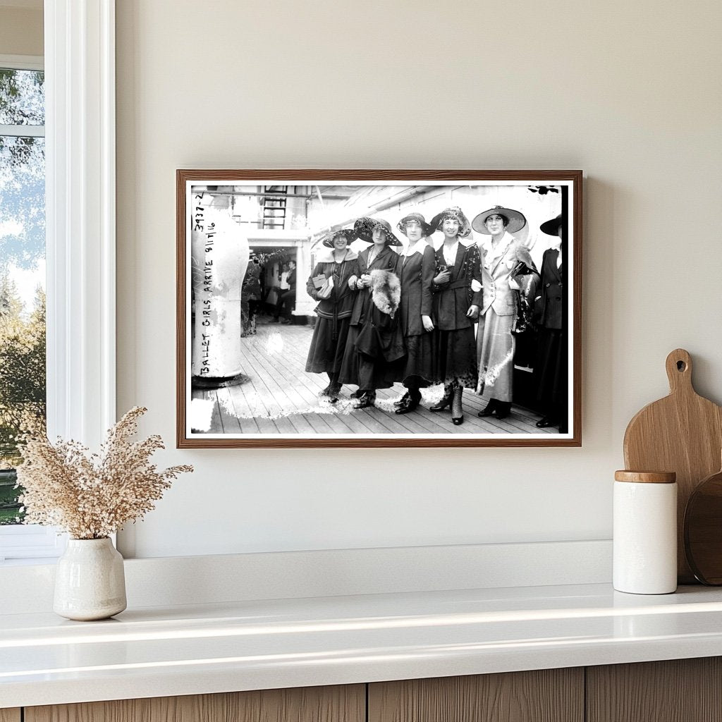 Young Ballet Dancers Greet NYC, 1916 Arrival