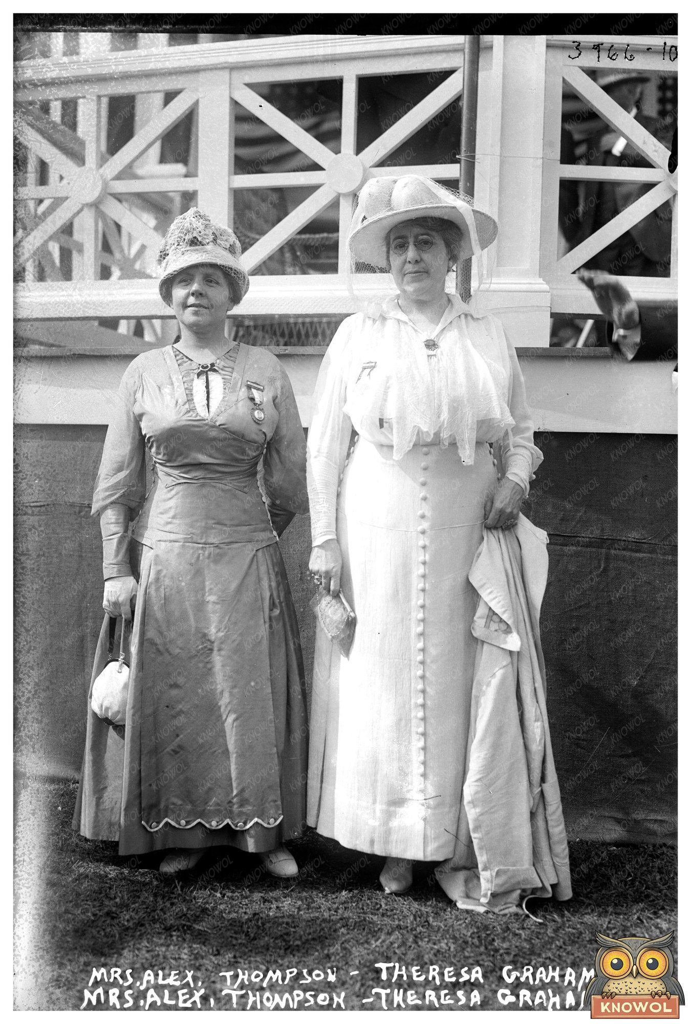 1916 Photo of Mrs. Alex Thompson & Theresa Graham