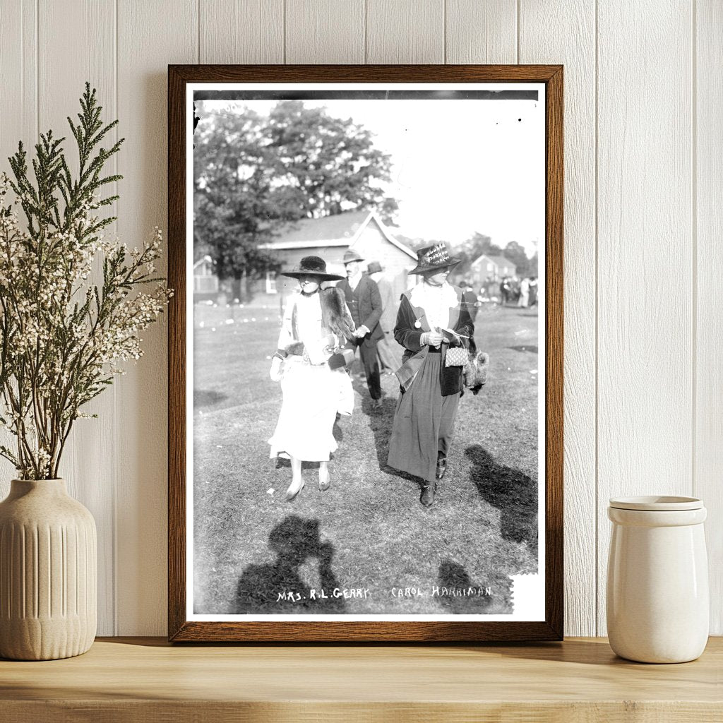 Mrs. R.L. Gerry & Carol Harriman, 1916 Snapshot