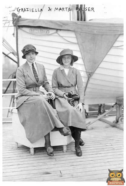 1916 Portrait of Sisters Graziella & Marta Peuser