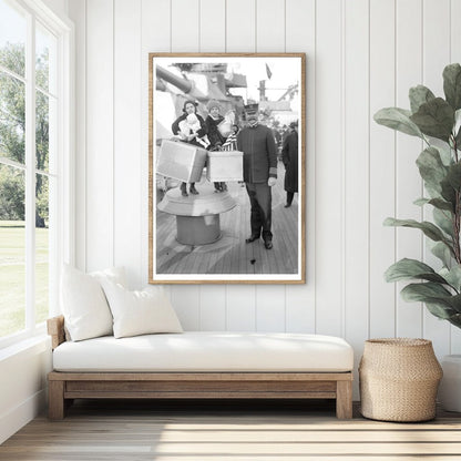 Christmas Day 1916: Maritime Pioneer in New York