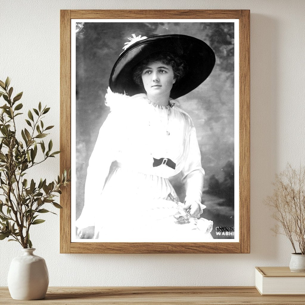 Historic Leila Harrison Print, Vintage Art