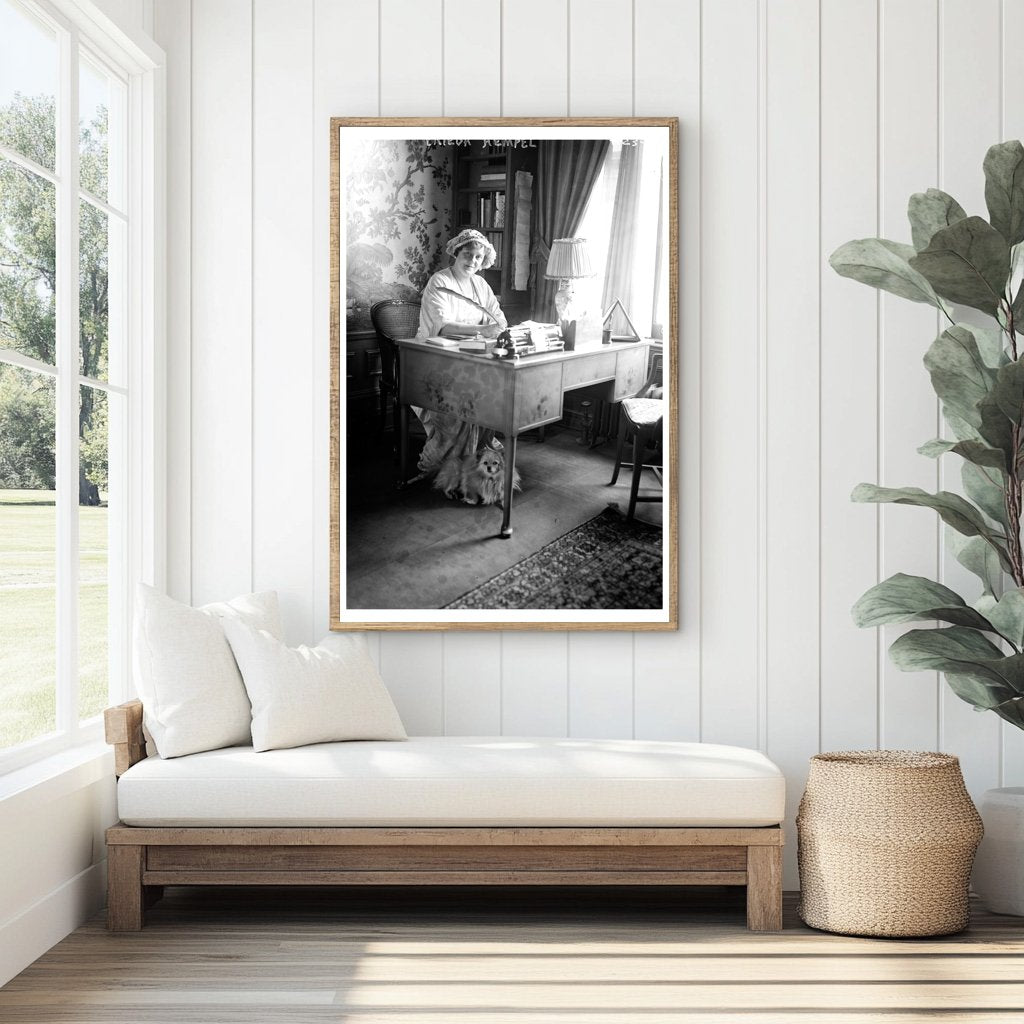 Elegant 1910s Soprano in Stunning Opera Attire