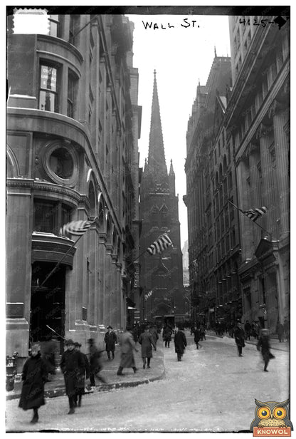 Vibrant Wall Street: A Glimpse of 1910s Commerce