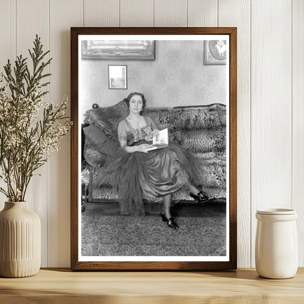 1920s Opera Star Galli-Curci Captured in Performance