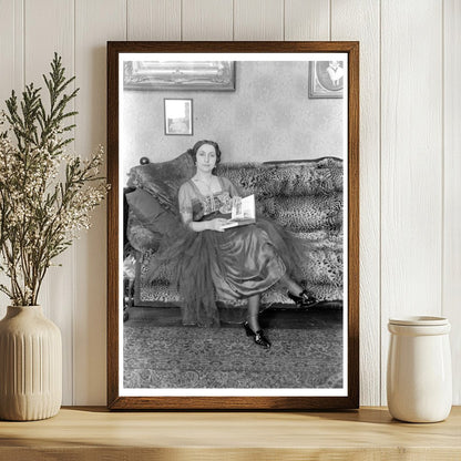 1920s Opera Star Galli-Curci Captured in Performance