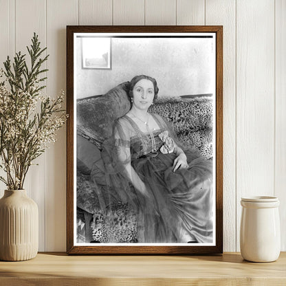 Elegant Opera Star Galli-Curci in 1917 Glass Negative