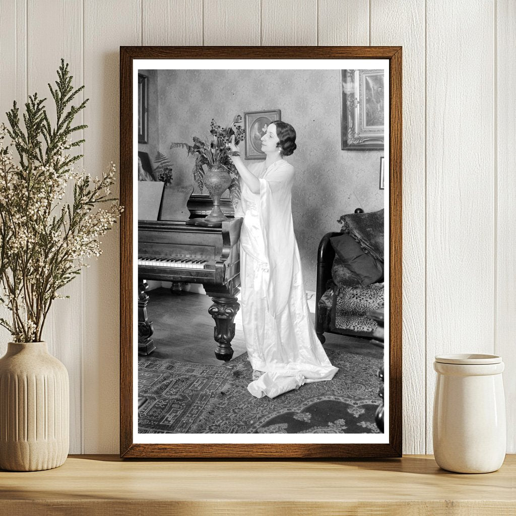 Historic Portrait of 1917 Soprano Galli-Curci