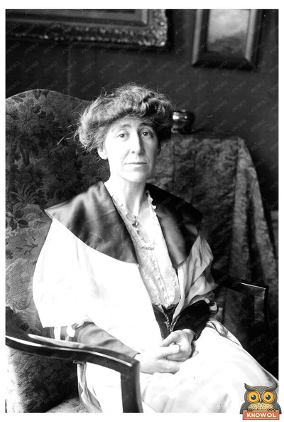 Trailblazing Congresswoman Jeannette Rankin, 1917