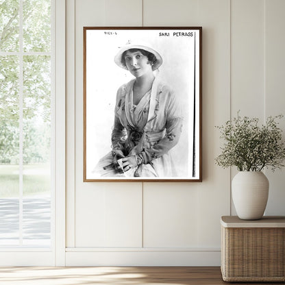 Historic Sari Petrass Print, Vintage Art