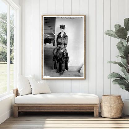 Elegance of Mrs. W.K. Vanderbilt, 1915-1920