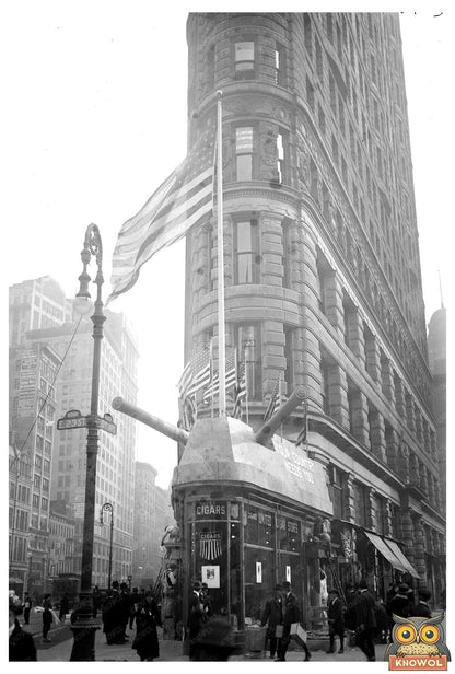WWI Recruitment Scene at 23rd & Broadway, 1917-1918