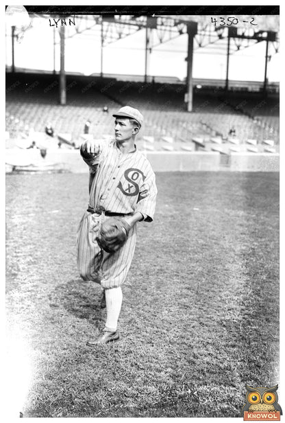 1917 Chicago Baseball Star Byrd Lynn in Action