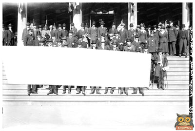 1917 City Hall Delegates: A Historic Gathering