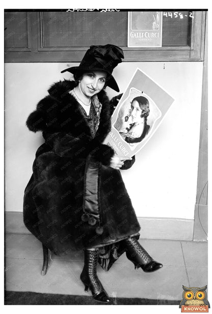 Radiant Soprano in Early 20th Century Opera