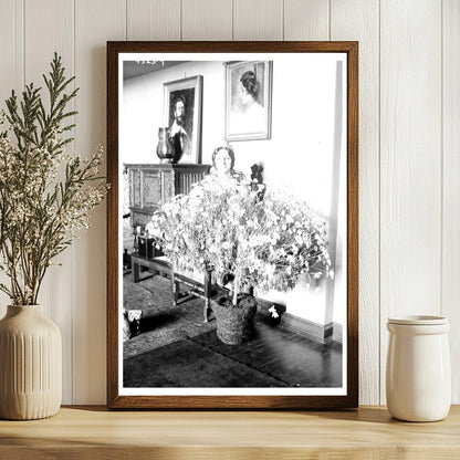 Vintage Portrait of a 1910s Opera Soprano Star