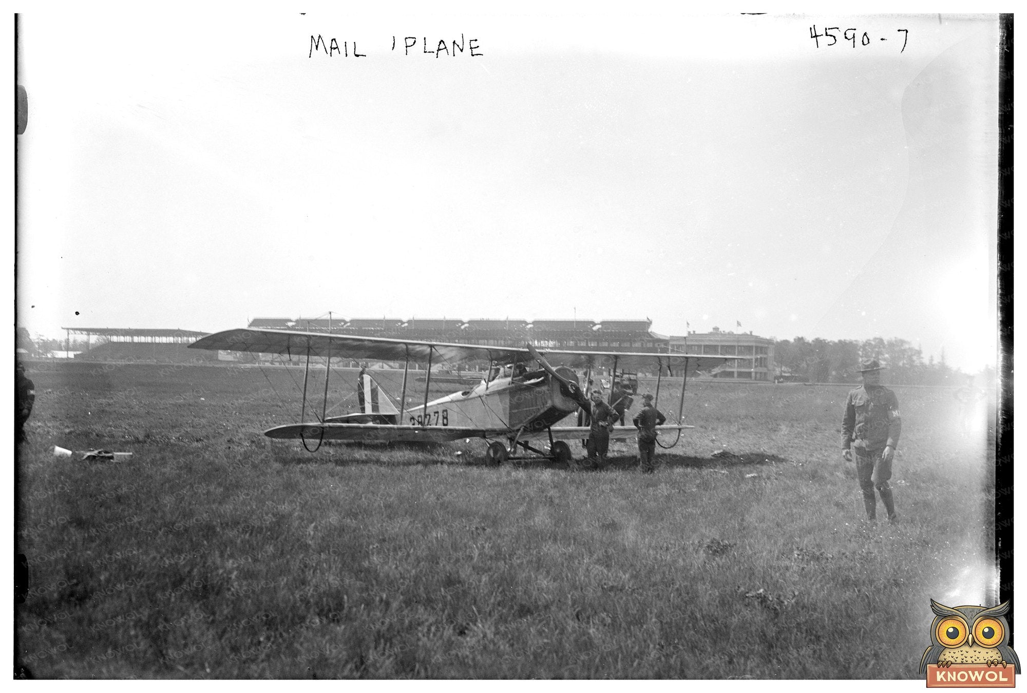 Historic 1918 Mail Plane: Aaviation Innovation