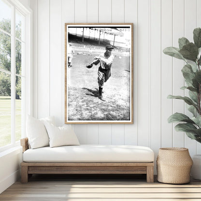 1918 Baseball Star Wheeler Doc Johnston in Action