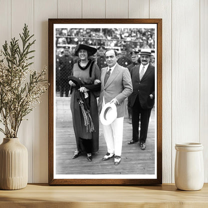 Vibrant 1918 Caruso Performance Moment Captured