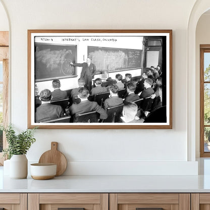 Columbias 1918 International Law Class in Session