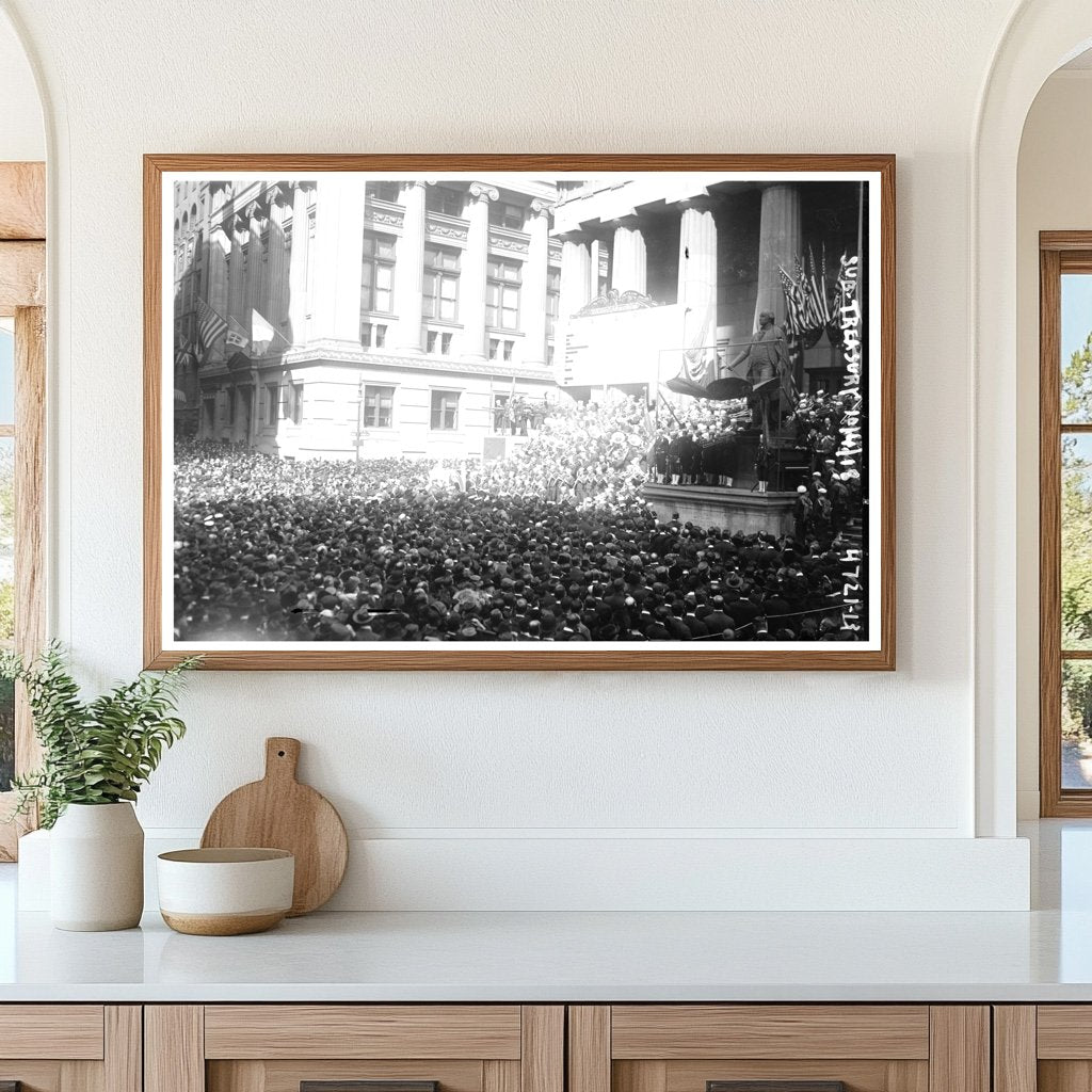 Historic 1918 Sub-Treasury Building in wartime NYC