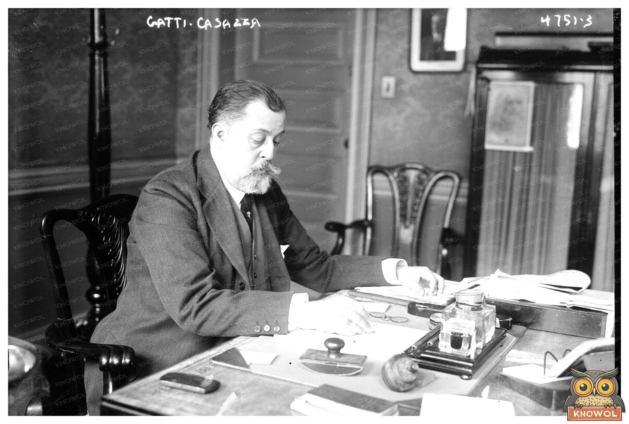 Behind the Scenes of Early 20th Century Opera
