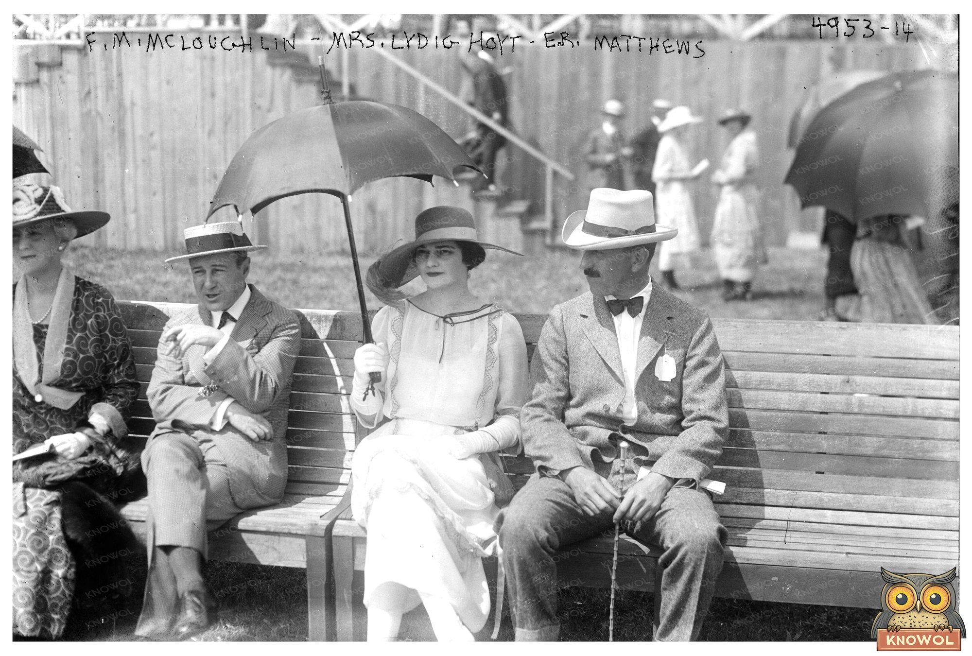 Elegant Trio: 1910s Socialites in Timeless Portrait