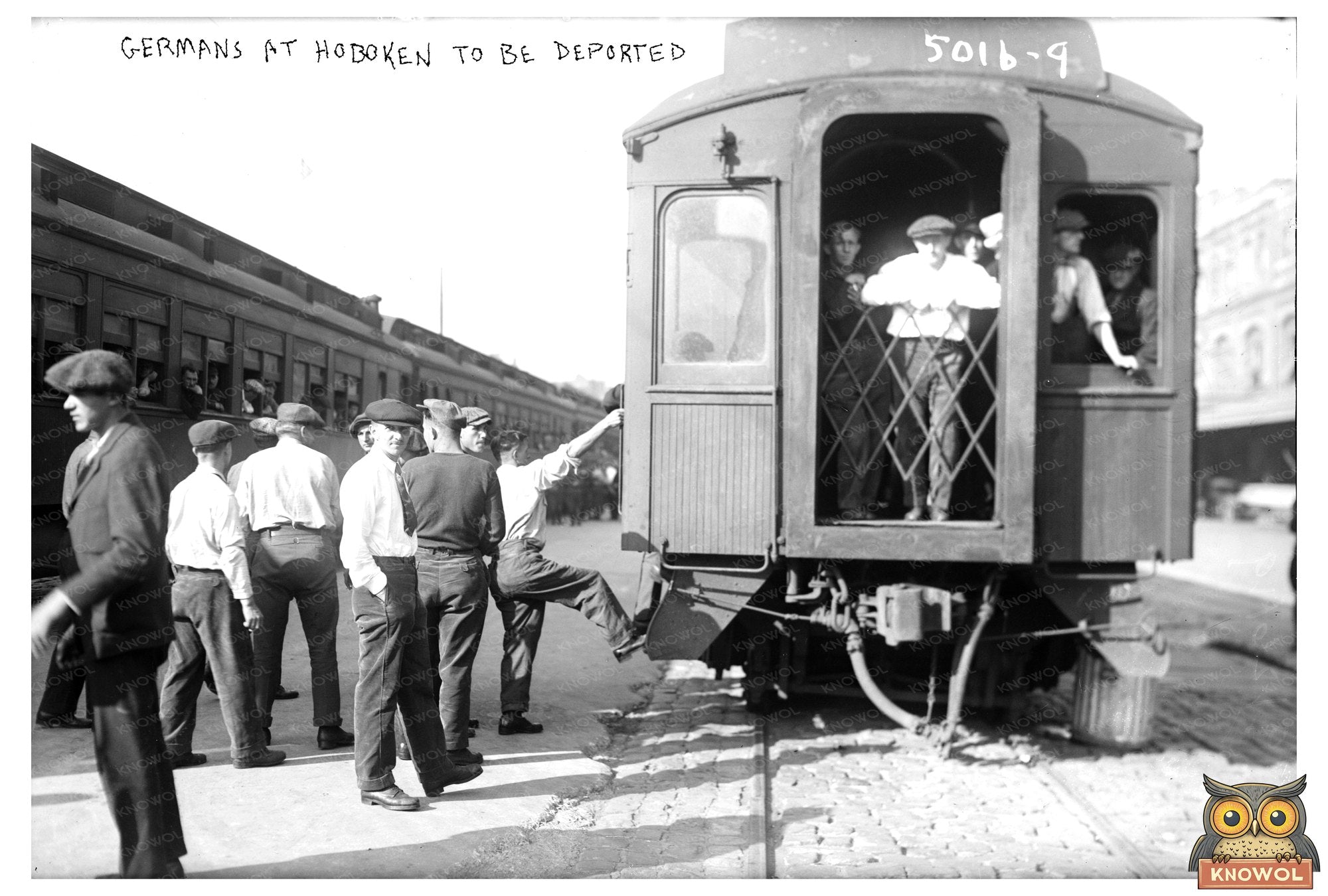 1919: German Immigrants Await Deportation in Hoboken