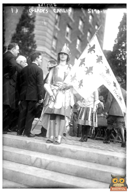 1920 Portrait of Gladys Carlin: A Vintage Icon