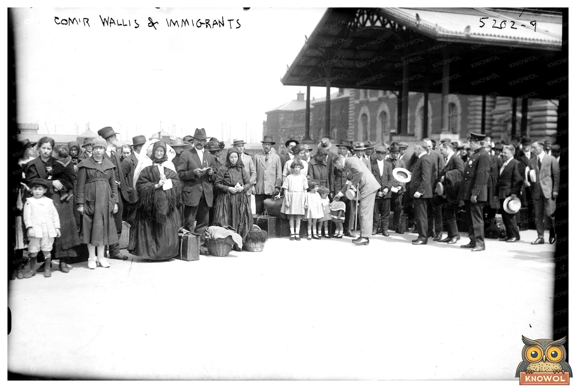 Commissioner Wallis Welcomes Immigrants, 1920