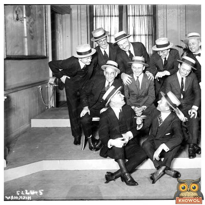 Vintage 1920 Kentucky Town Life: Hickman River Scene