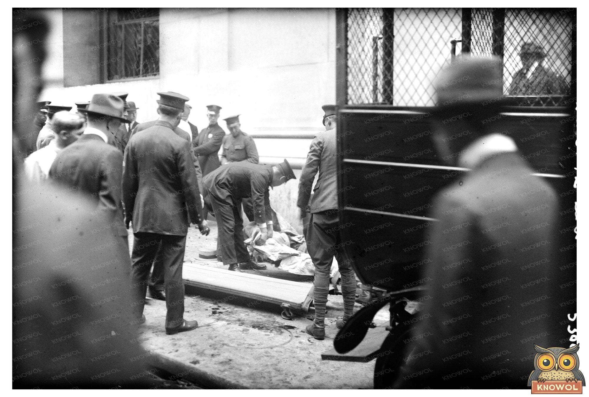 1920 Wall Street Bombing Aftermath - A Historic Chaos