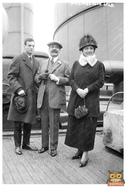 Prominent Jewish Bankers with Mrs. Loeb, 1915-1920