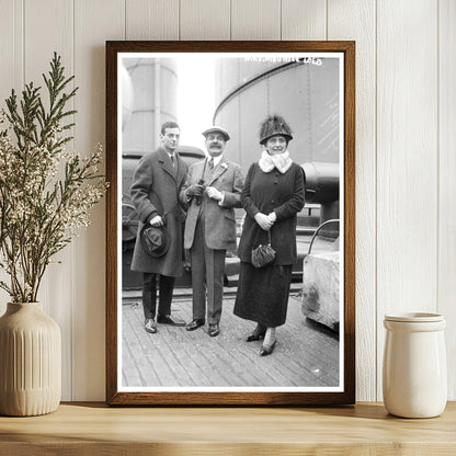 Prominent Jewish Bankers with Mrs. Loeb, 1915-1920