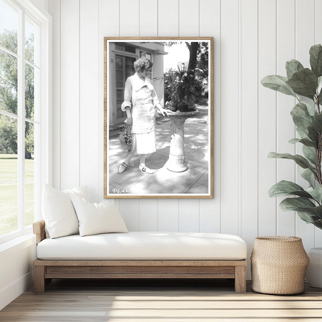 1920s Mill Worker Captured in Daily Labor