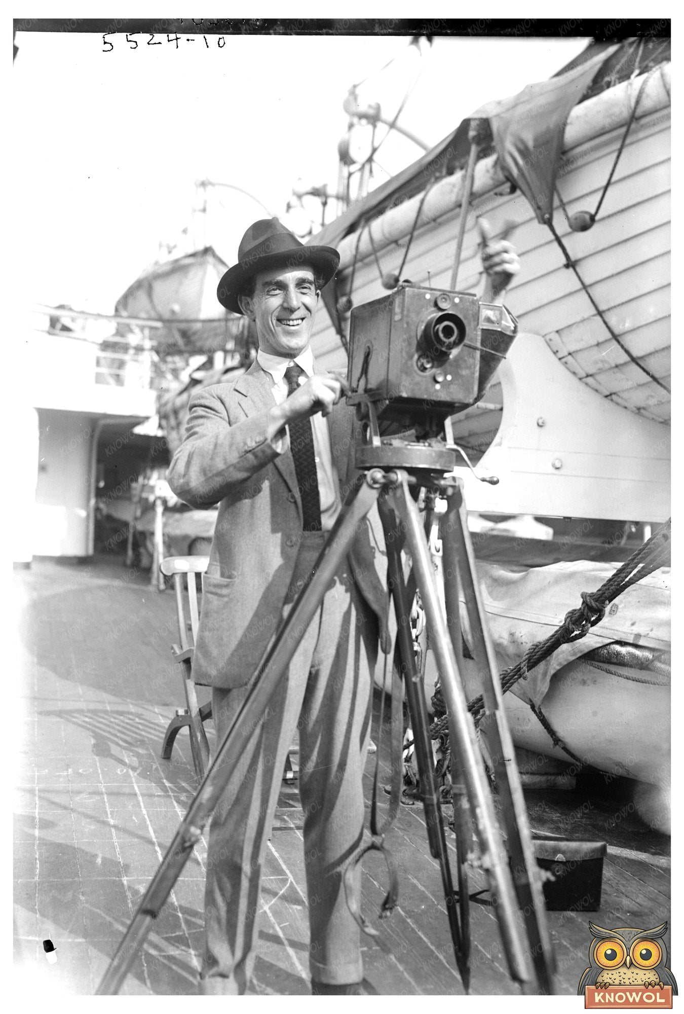 1920s News Photographer Capturing a Pivotal Moment